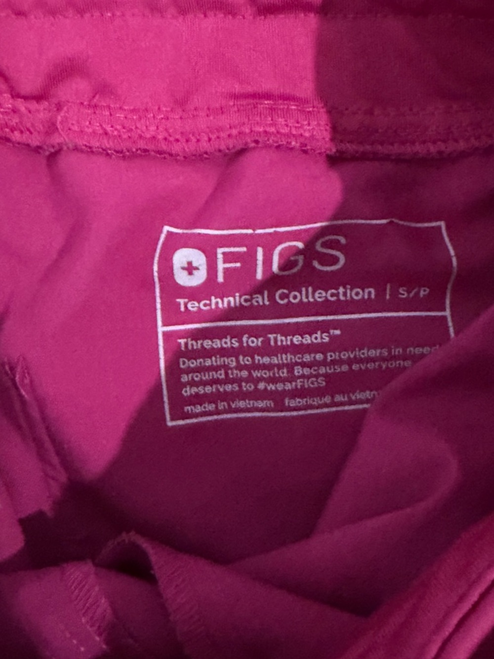 Figs Raspberry Scrub set - Picture 3 of 4